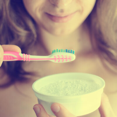 Natural Ways To Whiten Your Teeth